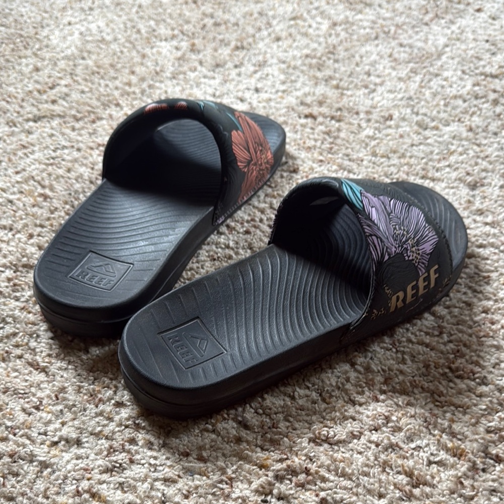 REEF sandals